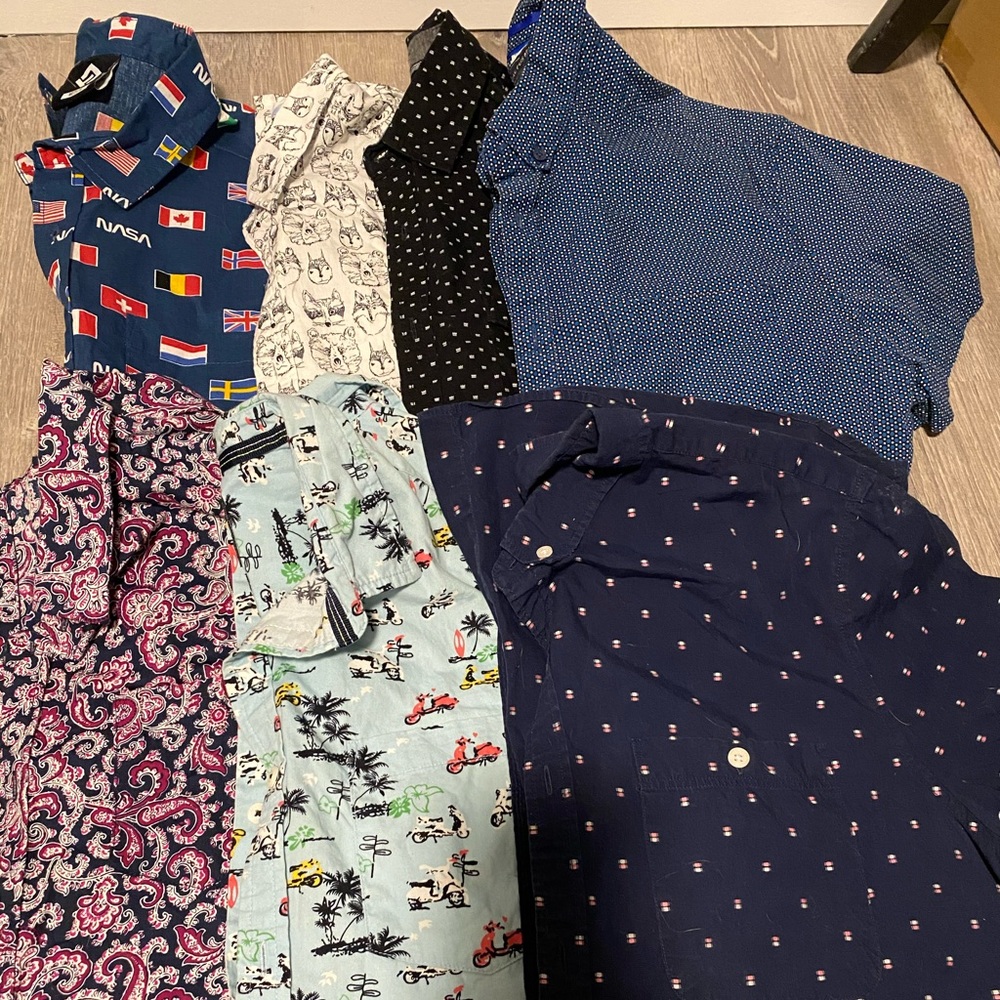 Men’s shirt bundle sz M and slim fit